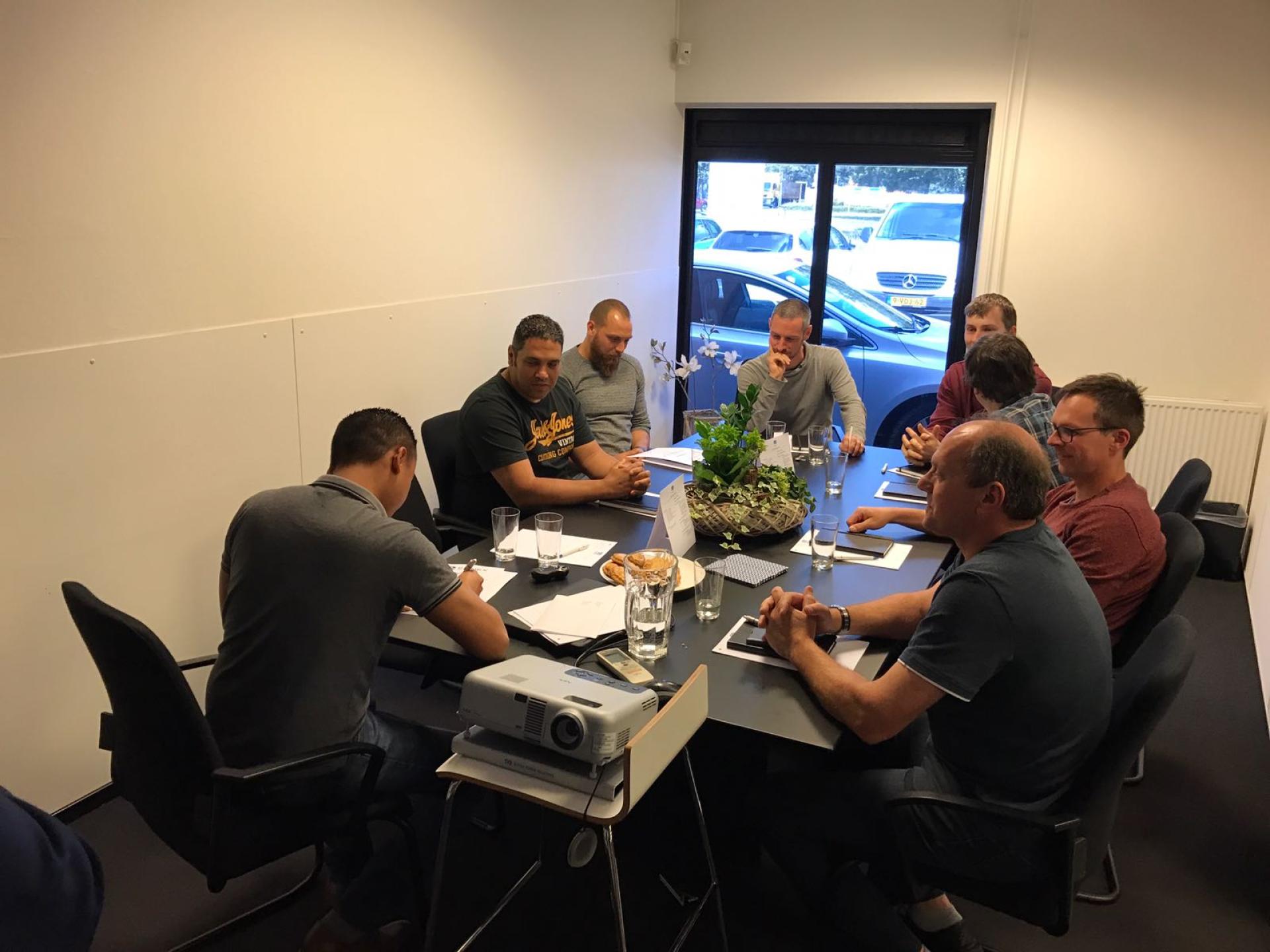 Elinex receives Welec Electro Techniek and Maas and Kempen Hospital